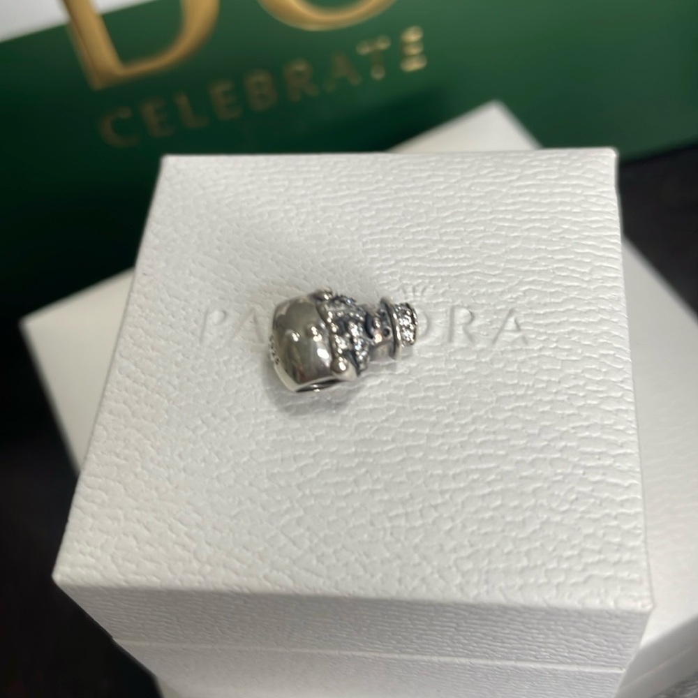 Pandora Snow ⛄️ Man CZ Charm RETIRED - Picture 5 of 8